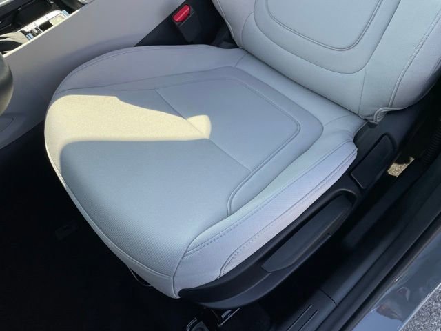 New 2025 Hyundai Tucson SE image 18