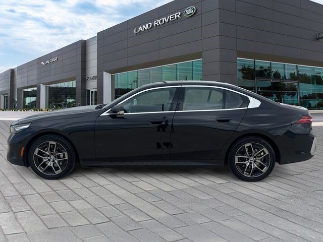Used 2026 BMW 530i xDrive AWD/4WD image 2