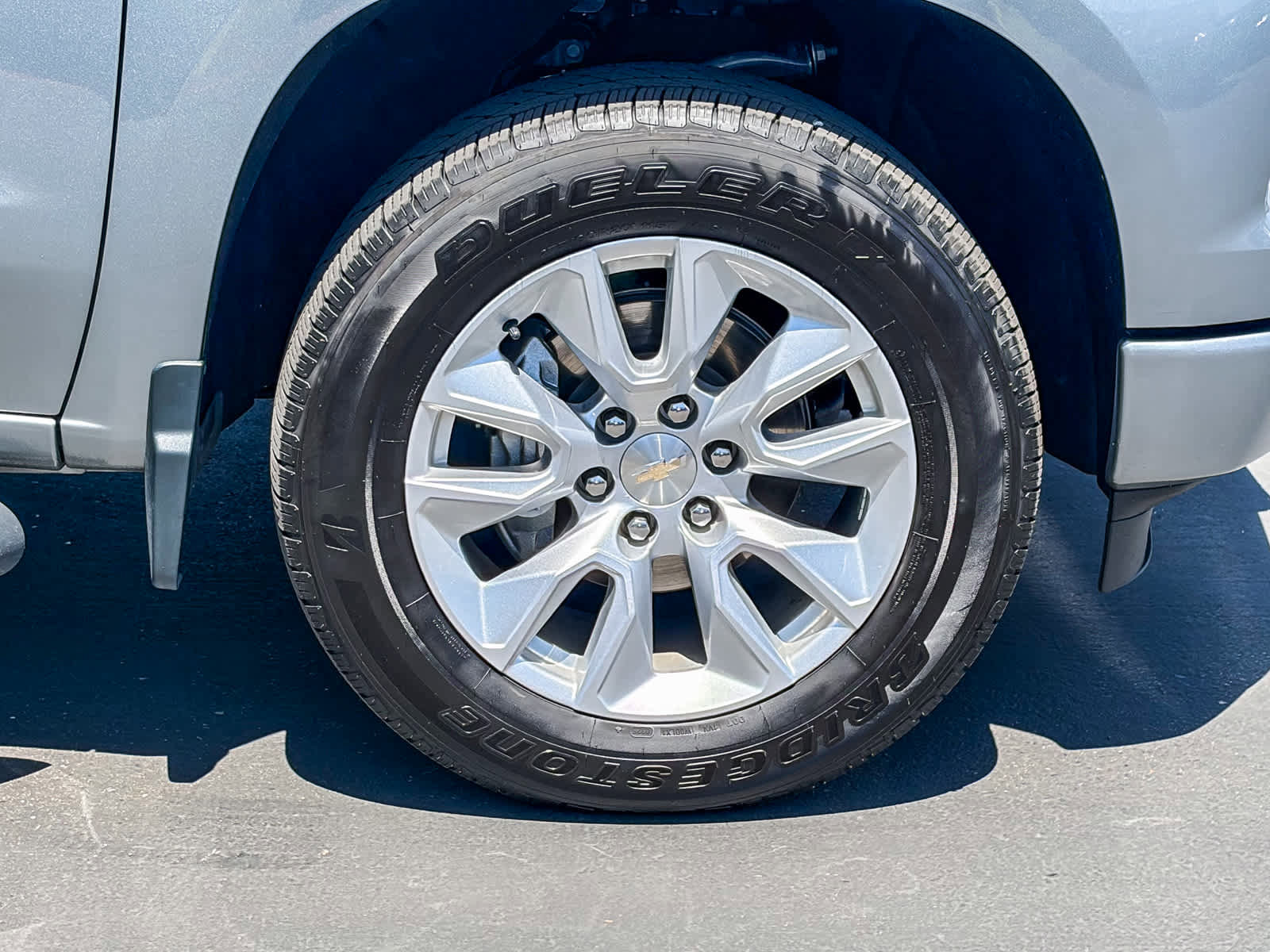 Used 2023 Chevrolet Silverado 1500 Custom AWD/4WD image 9