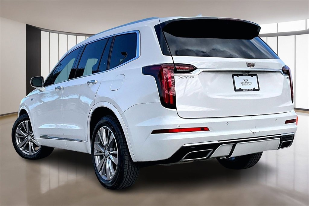 Used 2022 Cadillac XT6 Premium Luxury w/ Technology Package image 12