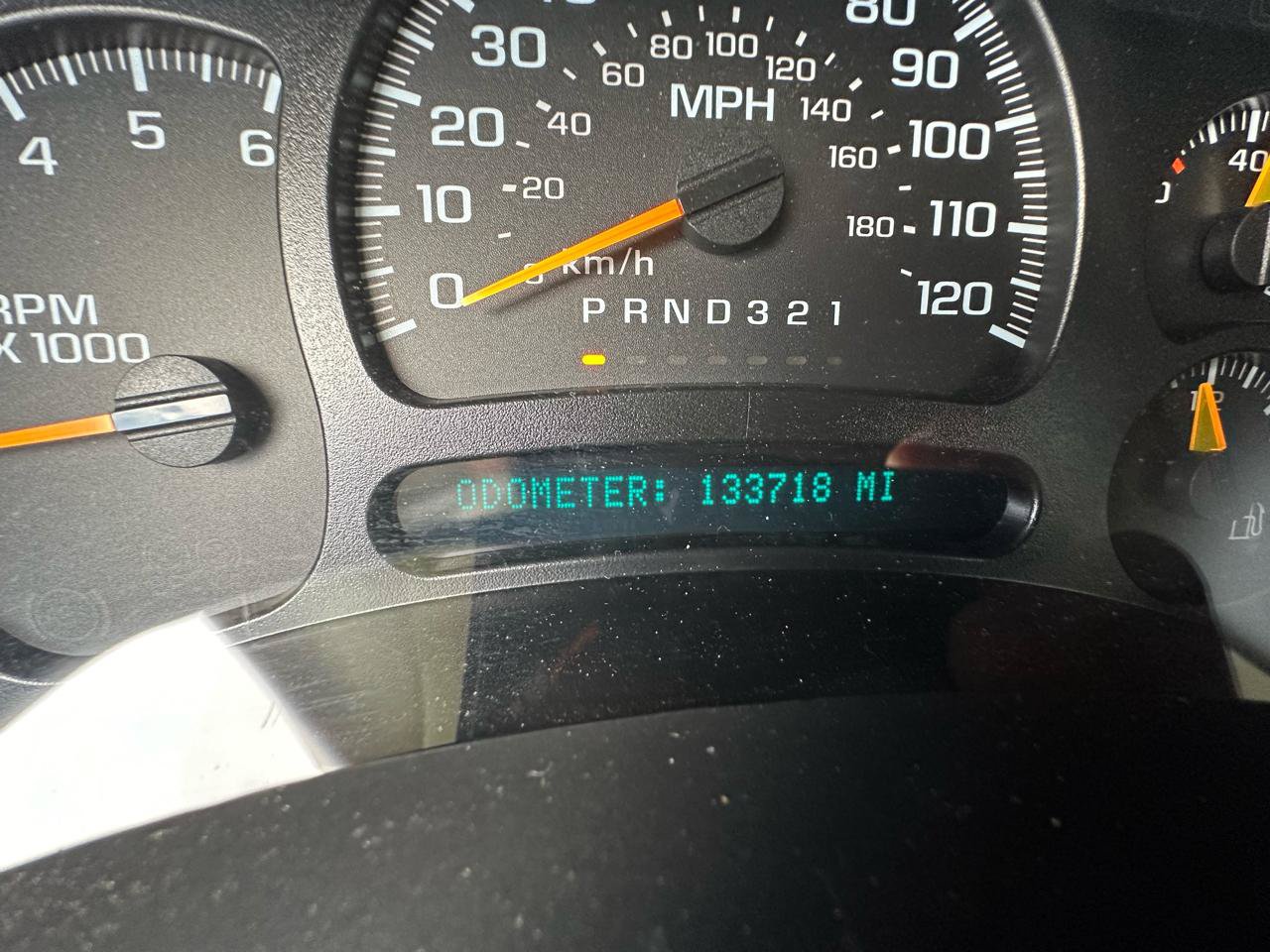 Used 2006 Chevrolet Suburban LTZ w/ Preferred Equipment Group AWD/4WD image 27