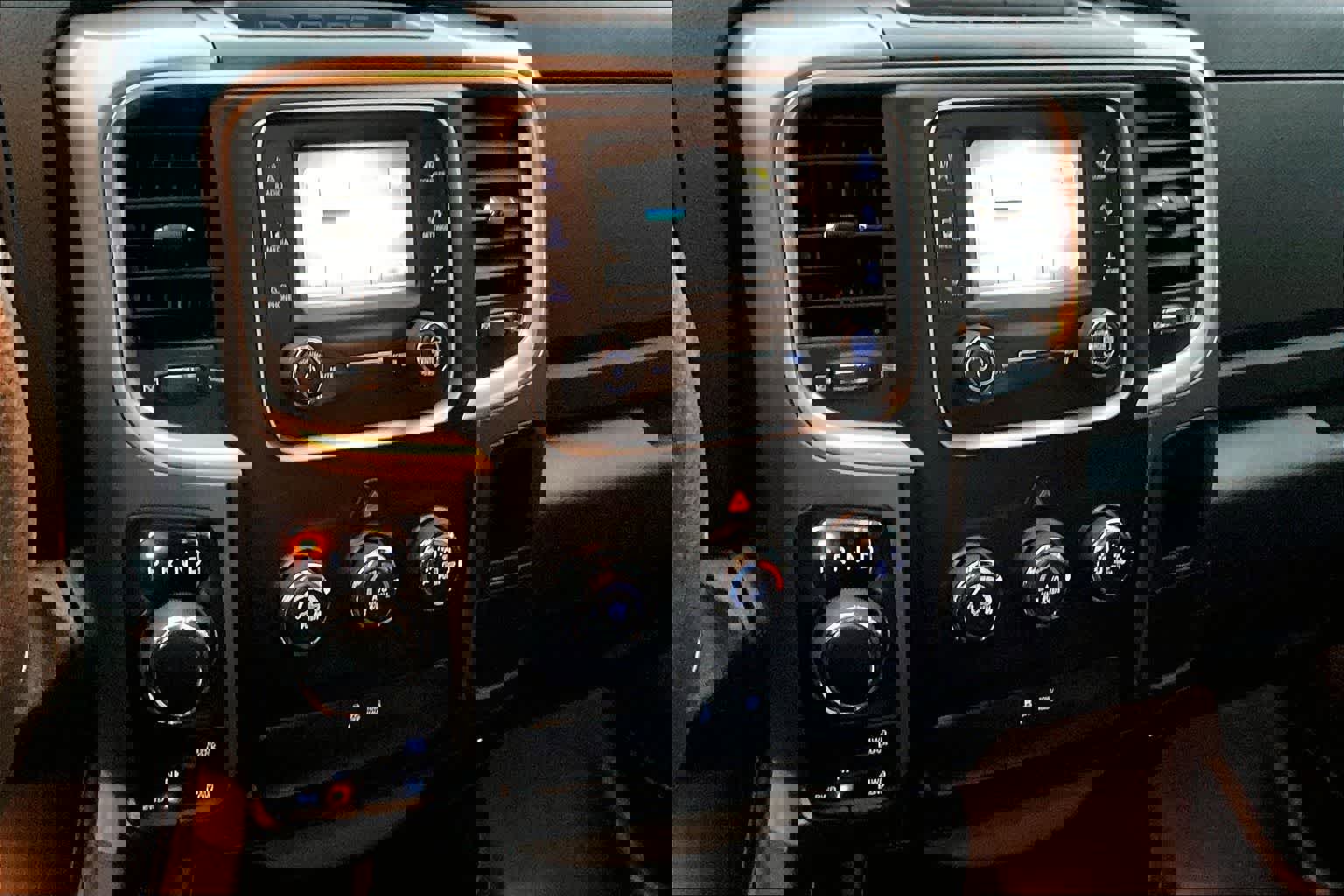 Used 2021 RAM 1500 Classic SLT image 16