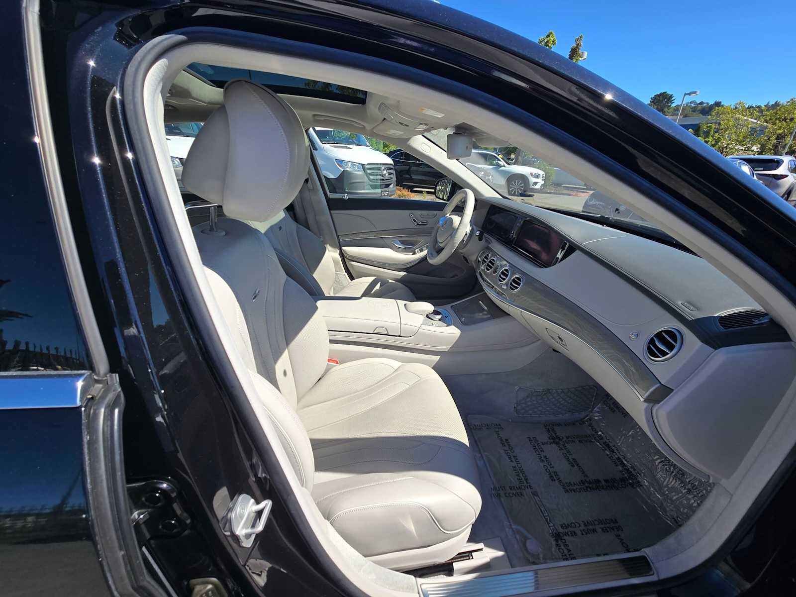 Used 2014 Mercedes-Benz S 63 AMG 4MATIC Sedan image 11