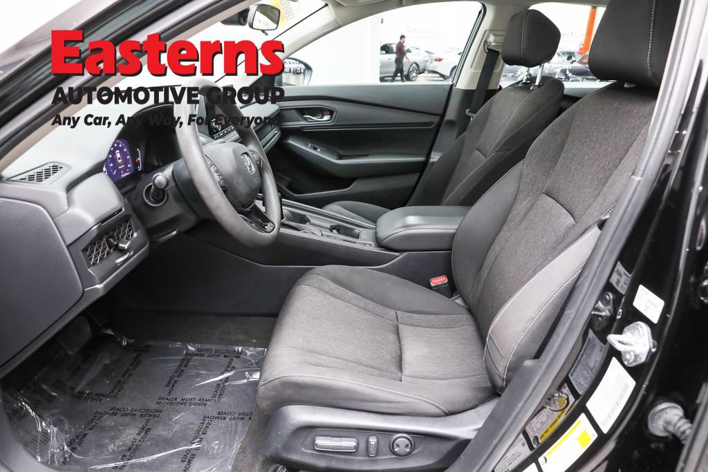 Used 2023 Honda Accord EX image 14