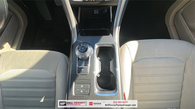 Used 2020 Ford Fusion SE image 9