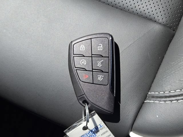 Used 2026 GMC Yukon XL AT4 Ultimate w/ LPO, Floor Liner Package AWD/4WD image 43