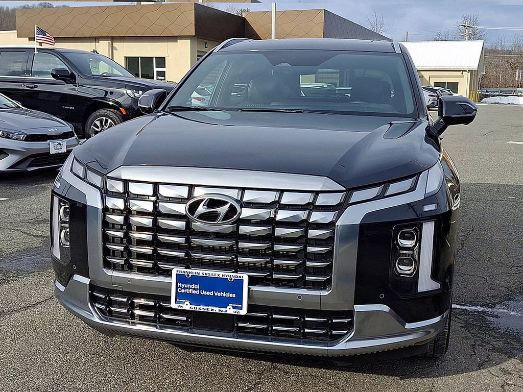 Used 2023 Hyundai Palisade Calligraphy w/ Winter Package image 4