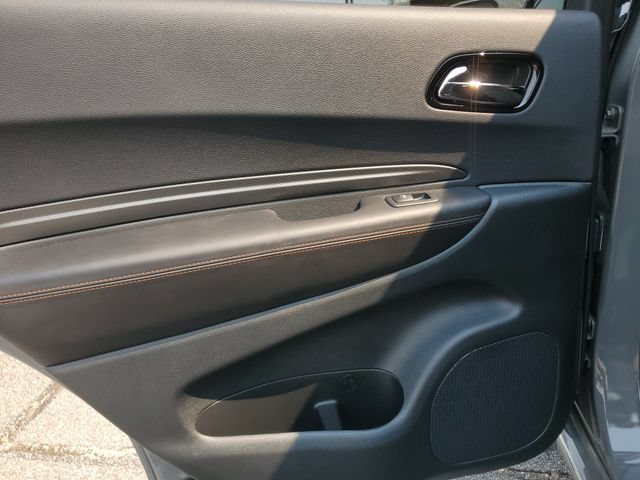 Certified 2022 Dodge Durango R/T w/ Blacktop Package RWD image 17