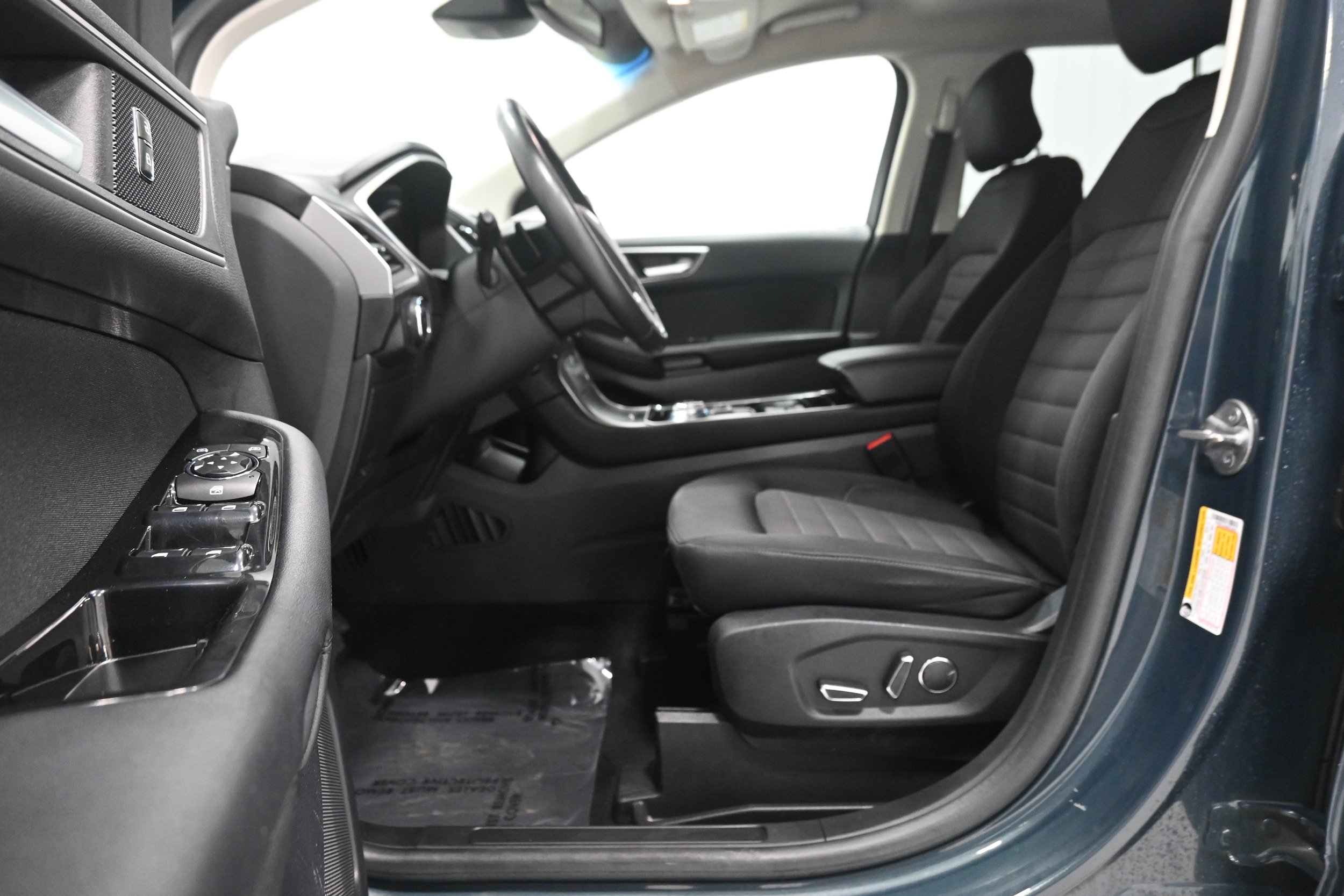 Used 2019 Ford Edge SEL AWD/4WD image 5