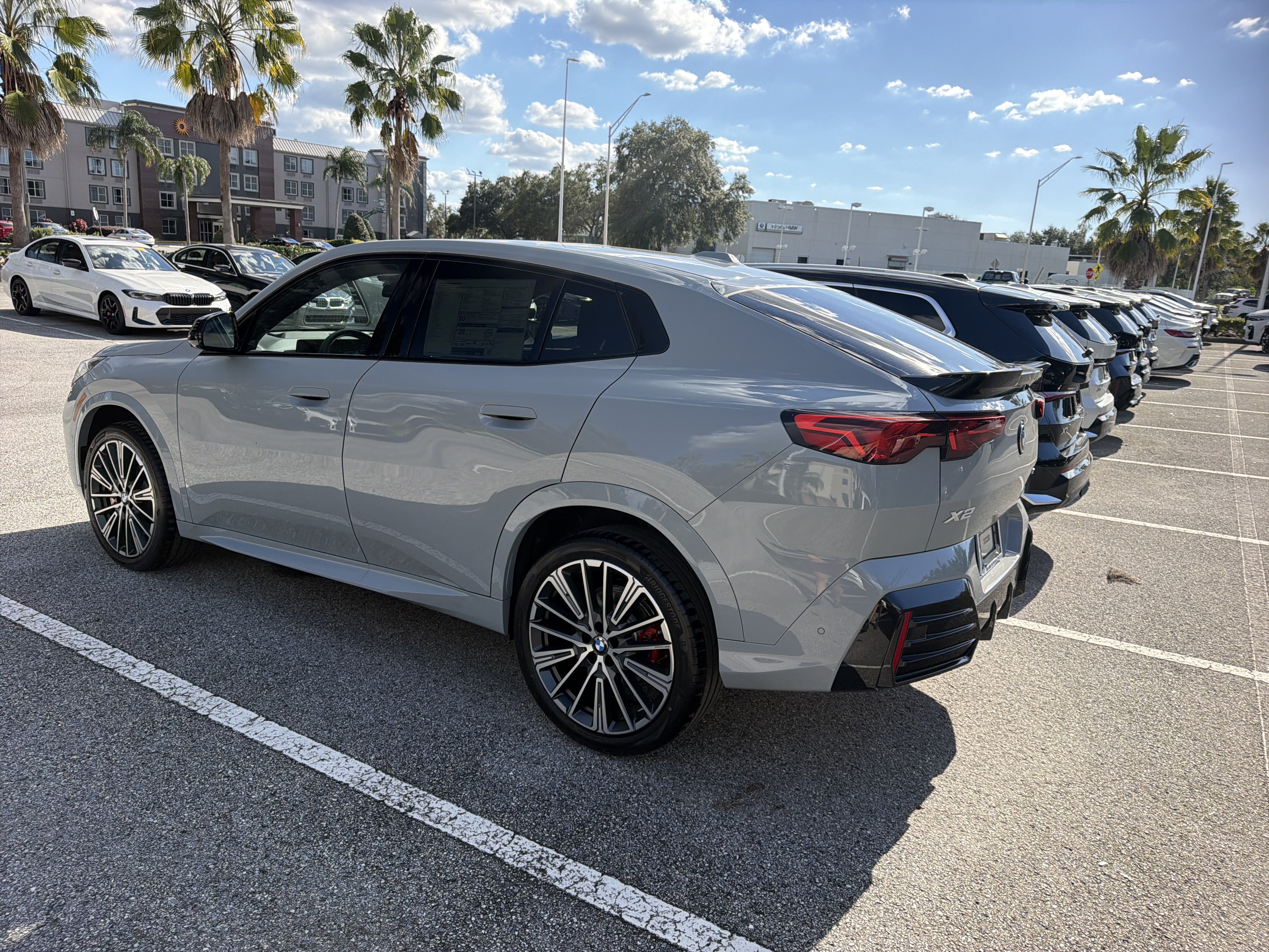 New 2027 BMW X2 xDrive28i w/ Technology Package AWD/4WD image 3