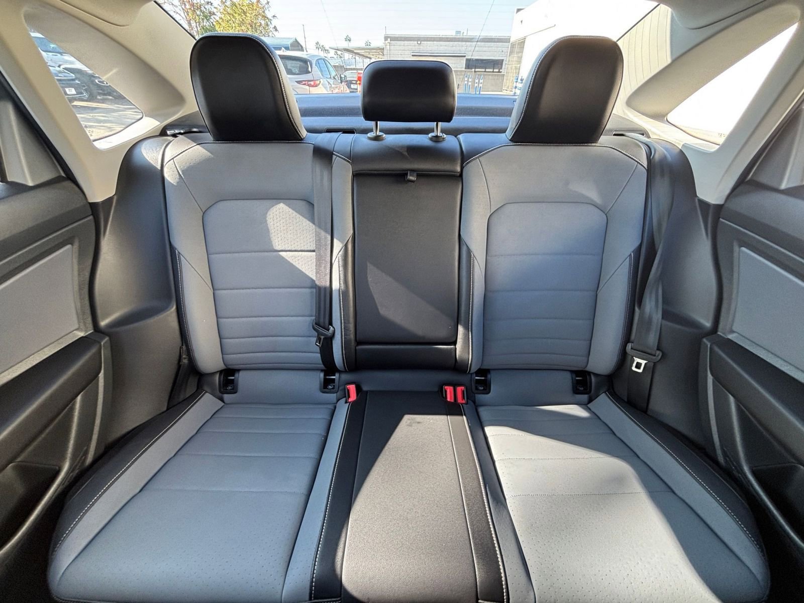 Used 2025 Volkswagen Jetta SE image 38