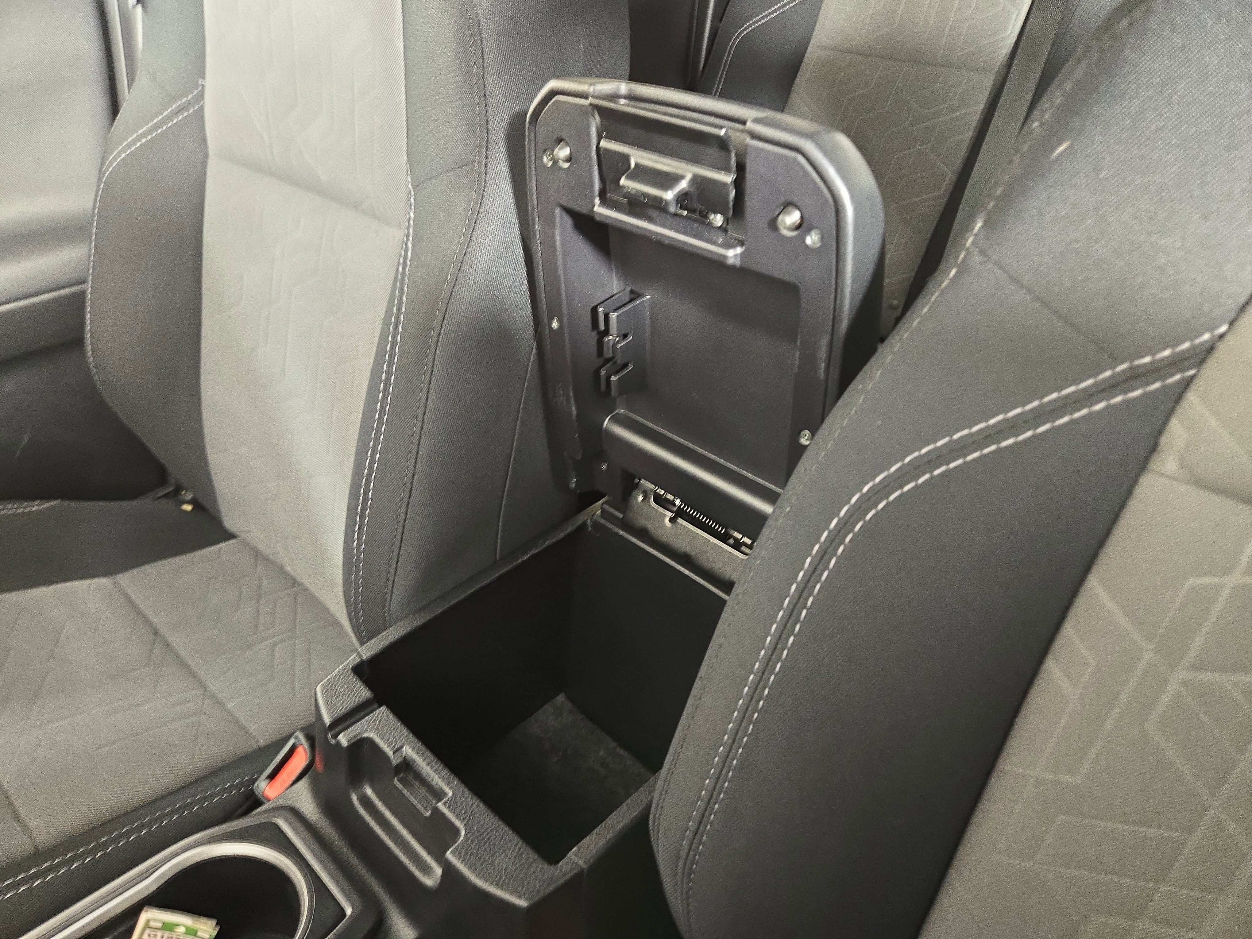 Used 2021 Toyota Tacoma TRD Sport image 27