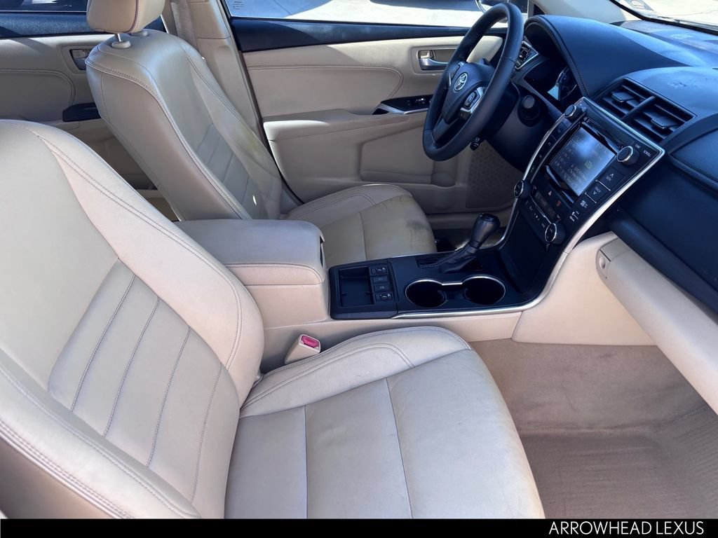 Used 2015 Toyota Camry XLE w/ Moonroof Package FWD image 12