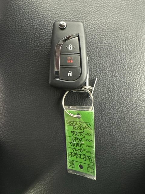 Used 2023 Toyota RAV4 LE AWD/4WD image 31
