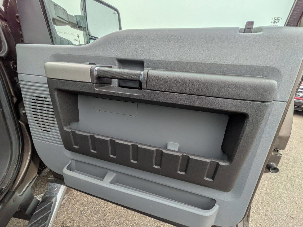 Used 2016 Ford F350 XLT w/ XLT Value Package image 23