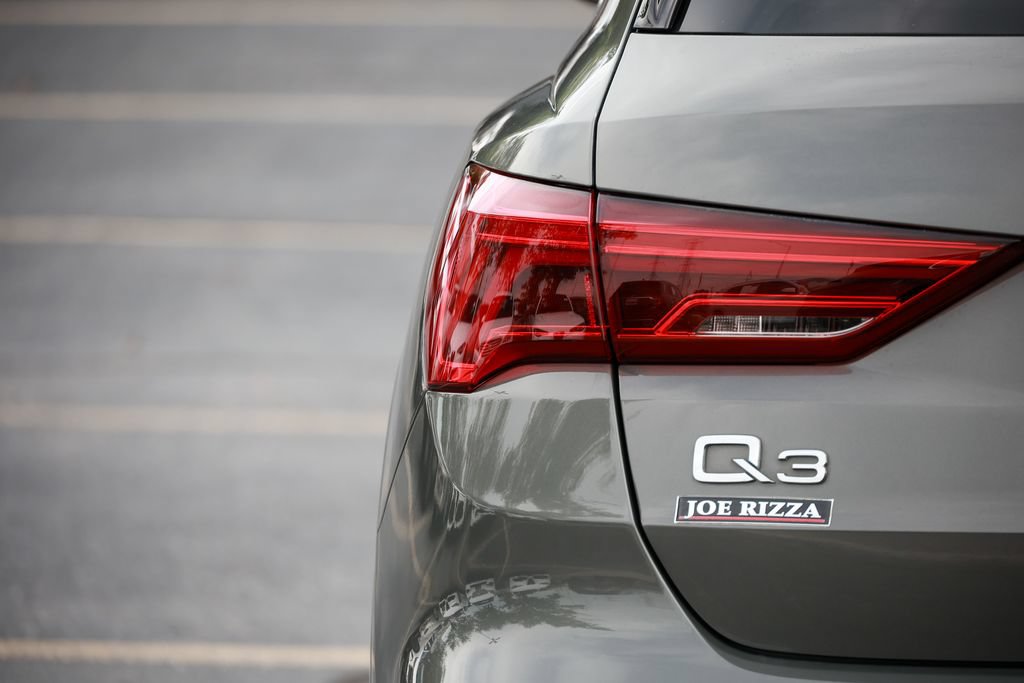 Used 2019 Audi Q3 2.0T Premium AWD/4WD image 29