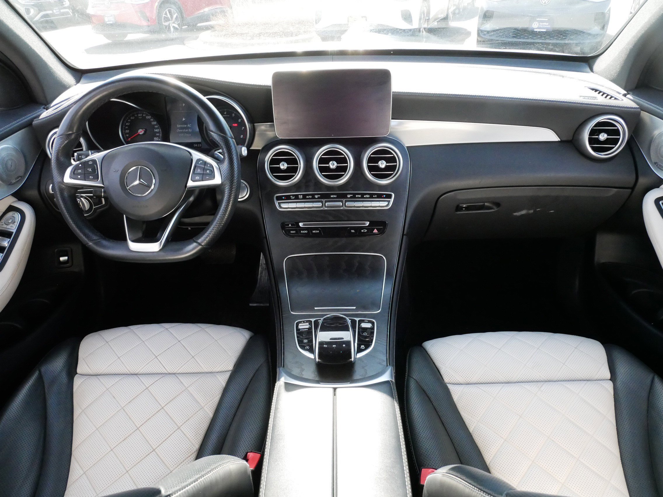 Used 2019 Mercedes-Benz GLC 300 4MATIC image 10