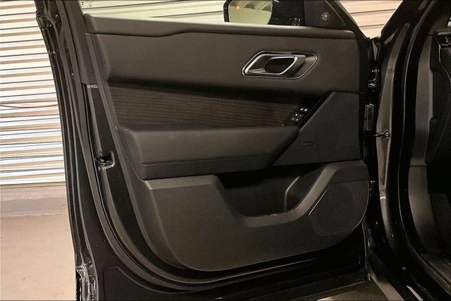 Certified 2026 Land Rover Range Rover Velar Dynamic SE AWD/4WD image 26