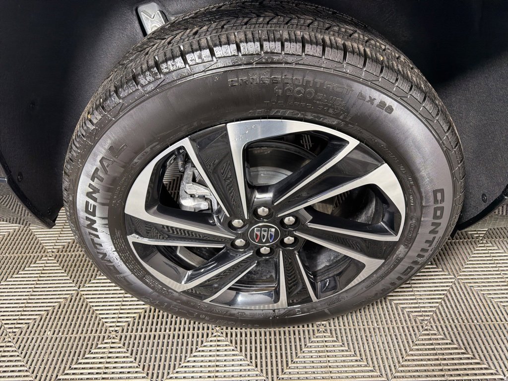 Used 2025 Buick Enclave Sport Touring image 45