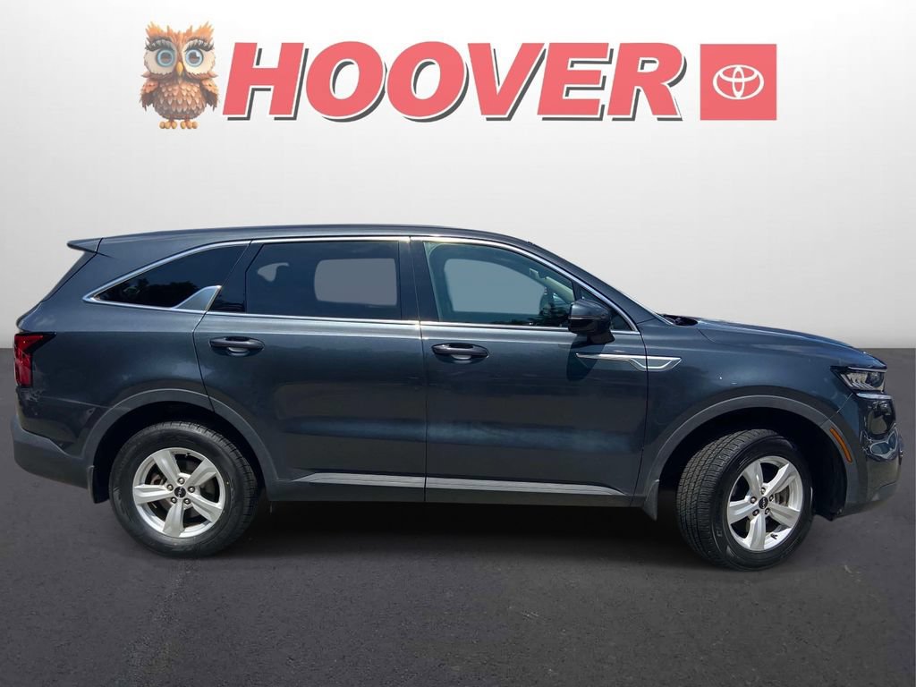 Used 2022 Kia Sorento LX AWD/4WD image 2