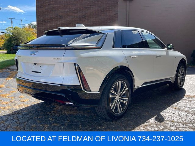 Certified 2024 Cadillac Lyriq Luxury w/ LPO, Floor Liner Package AWD/4WD image 5