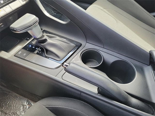 Used 2025 Hyundai Elantra Sport image 14
