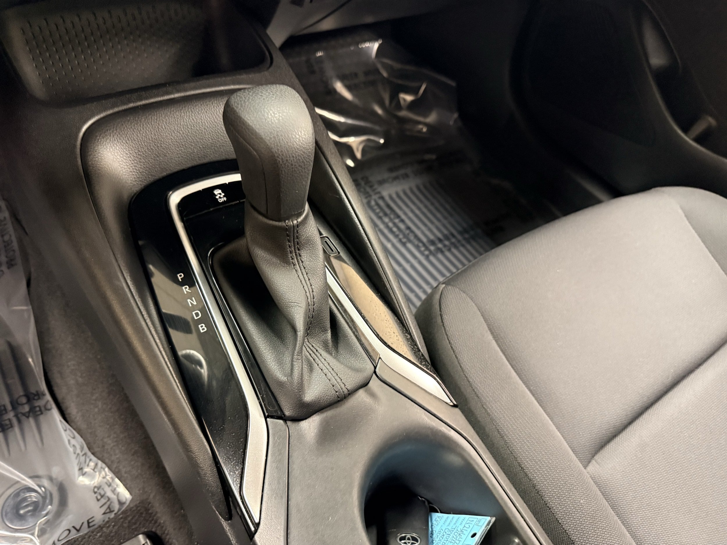 Used 2024 Toyota Corolla LE FWD image 40