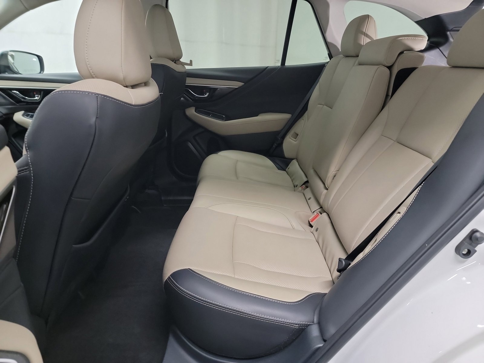 Used 2021 Subaru Outback Limited XT image 28