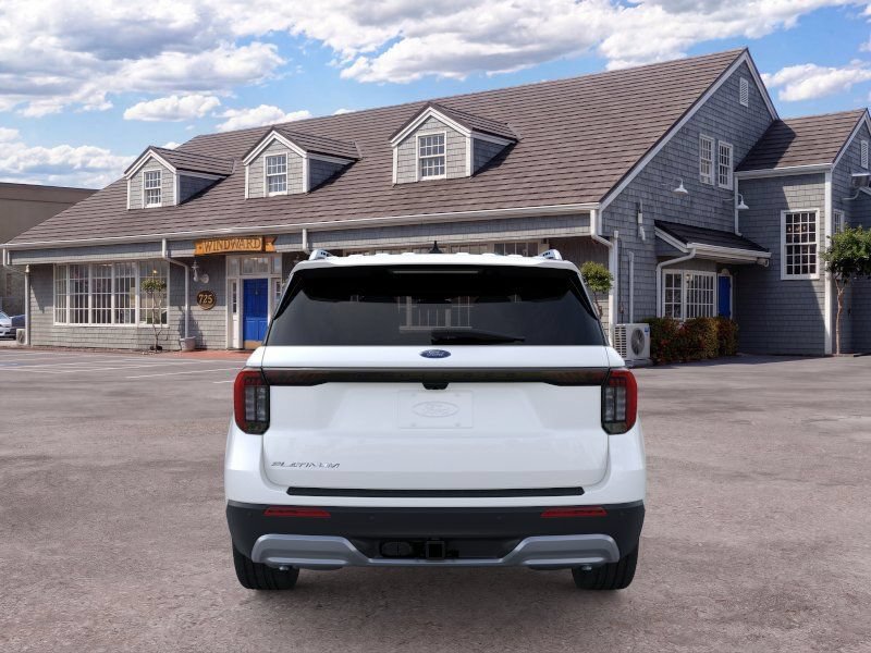 Used 2025 Ford Explorer Platinum RWD image 5