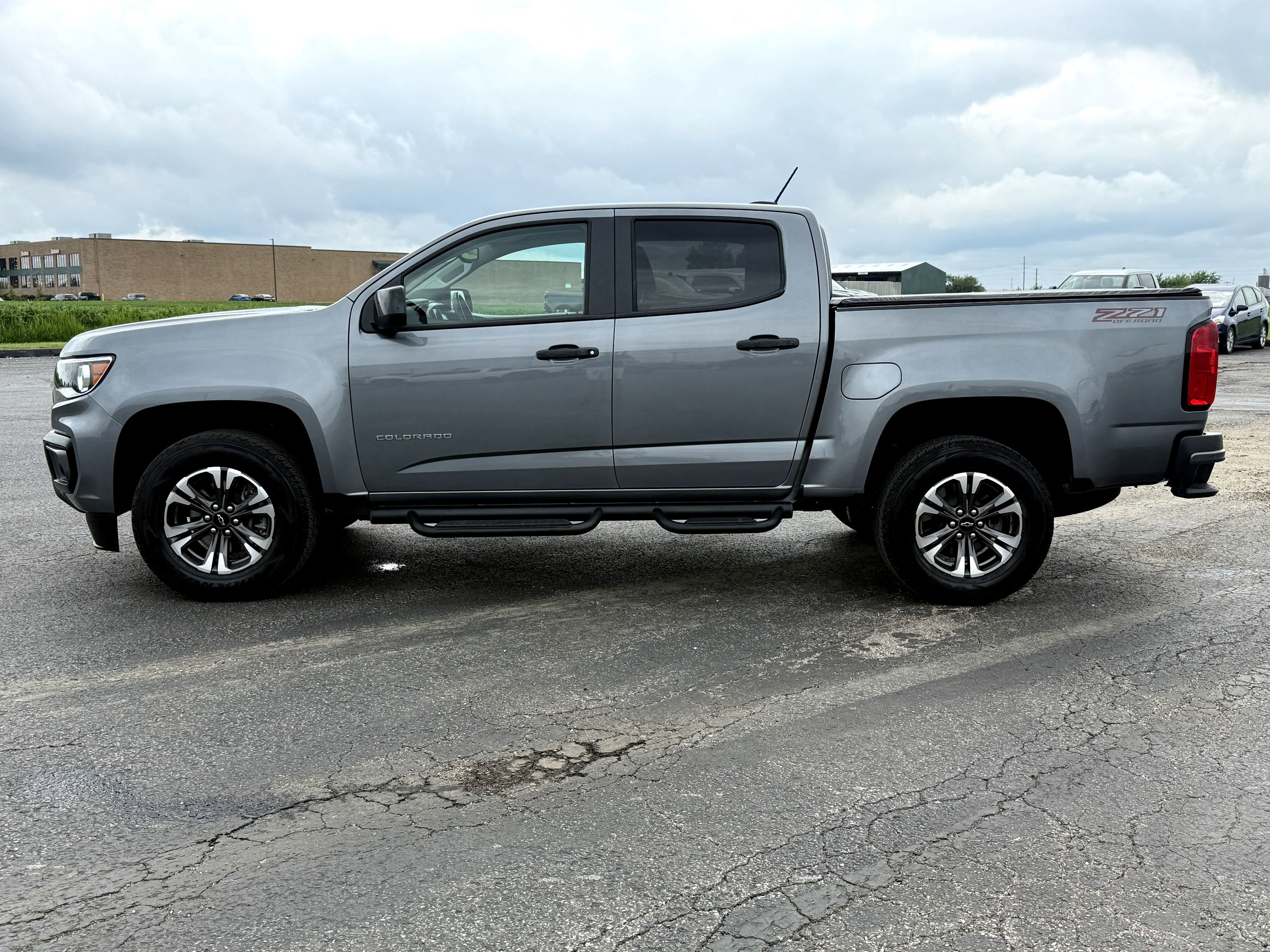 Used 2022 Chevrolet Colorado Z71 w/ LPO, Tonneau and Step Package image 7
