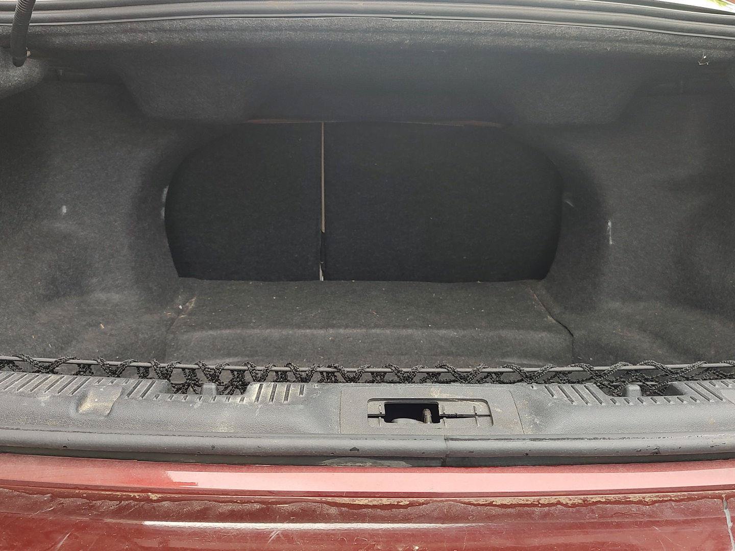 Used 2016 Ford Taurus SEL FWD image 22