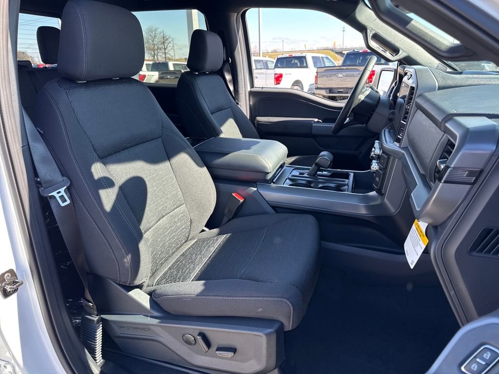 New 2026 Ford F150 XLT w/ Equipment Group 302A MID image 20
