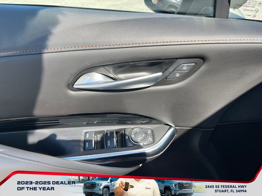 Used 2024 Cadillac XT4 Luxury image 23