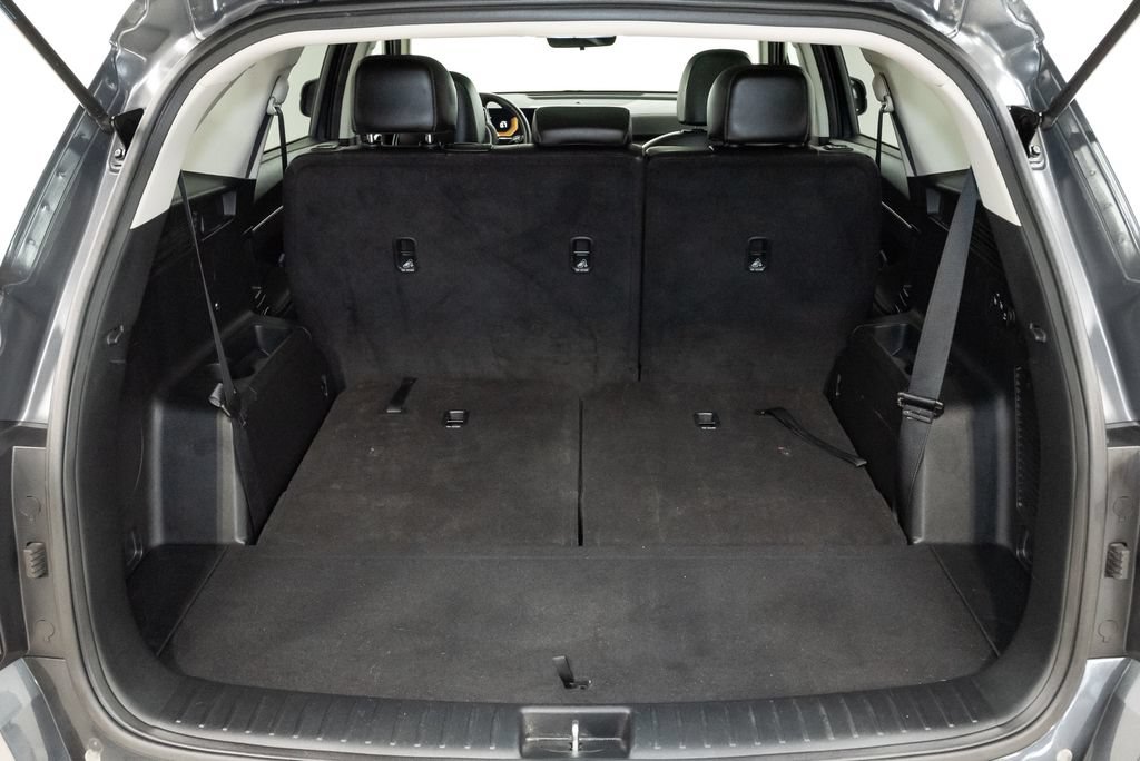 Used 2024 Kia Sorento S w/ Panoramic Sunroof Package FWD image 36
