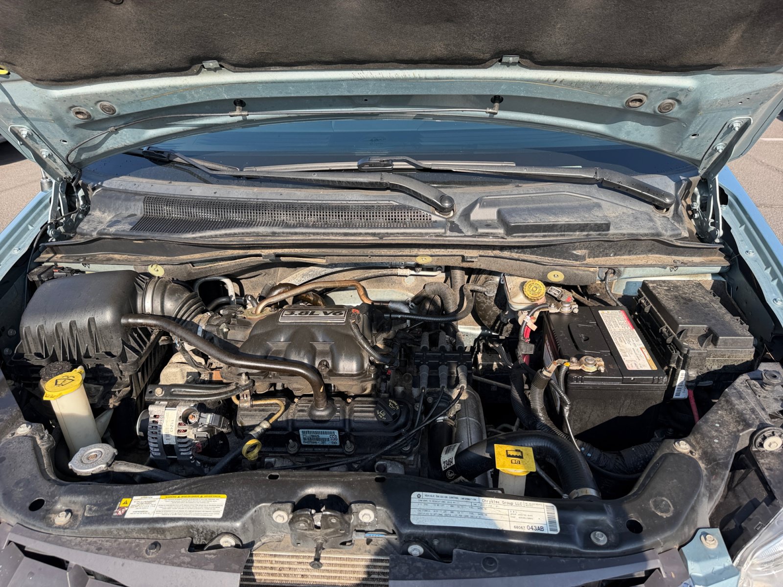 Used 2010 Chrysler Town & Country Touring FWD image 22