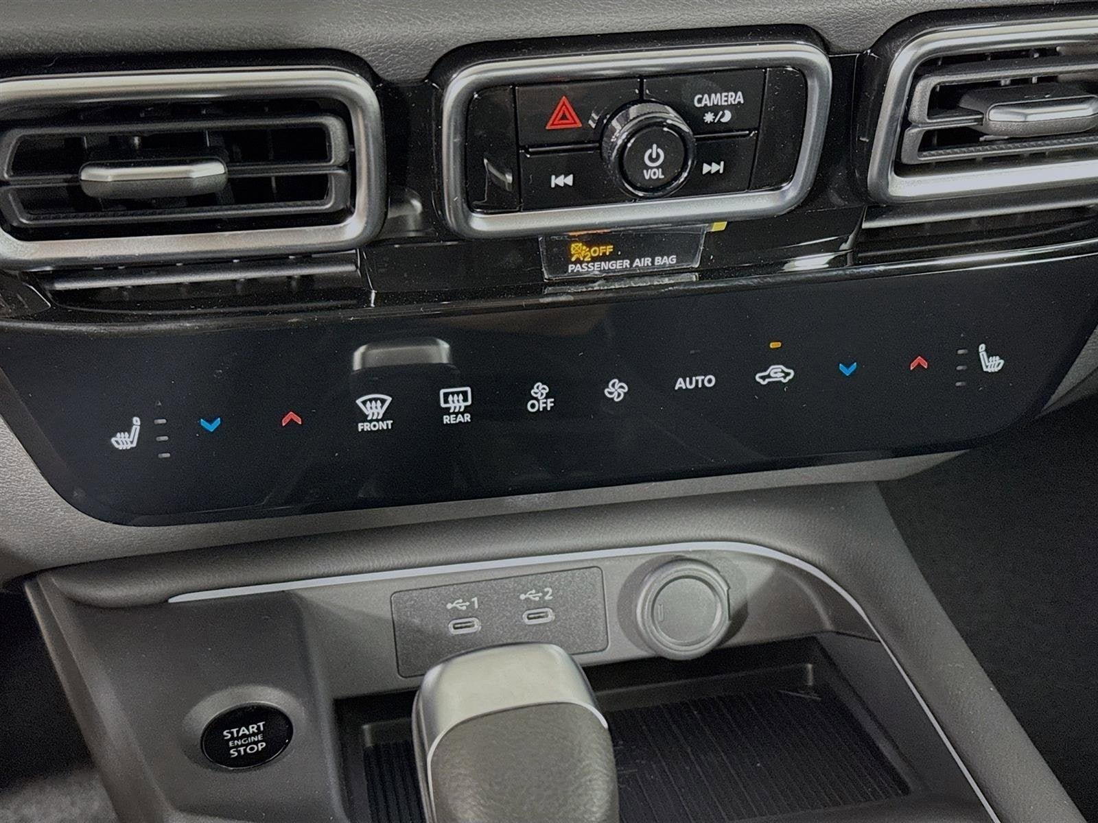 New 2026 Nissan Sentra SR w/ SR Premium Package FWD image 16