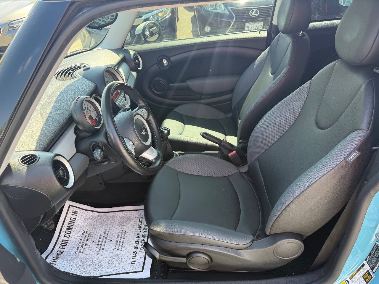 Used 2010 MINI Cooper Hardtop FWD image 11