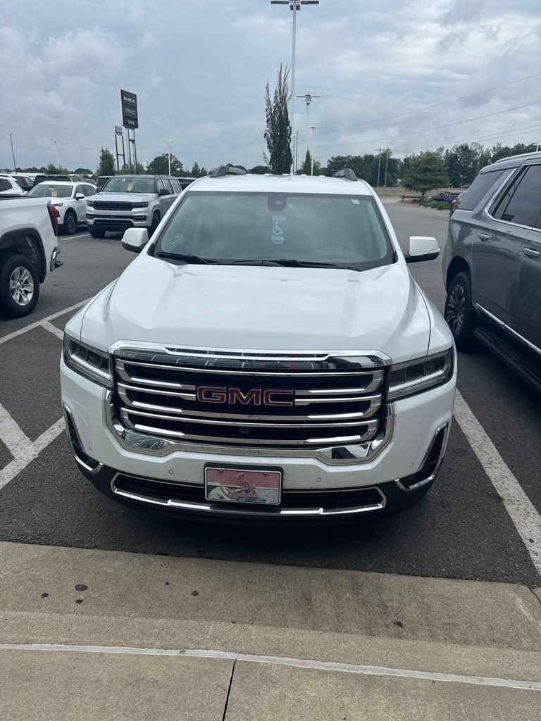 Used 2023 GMC Acadia SLT w/ Technology Package FWD image 2