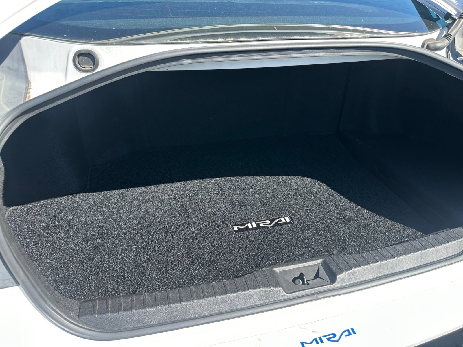 Used 2021 Toyota Mirai XLE w/ Advanced Technology Package image 28