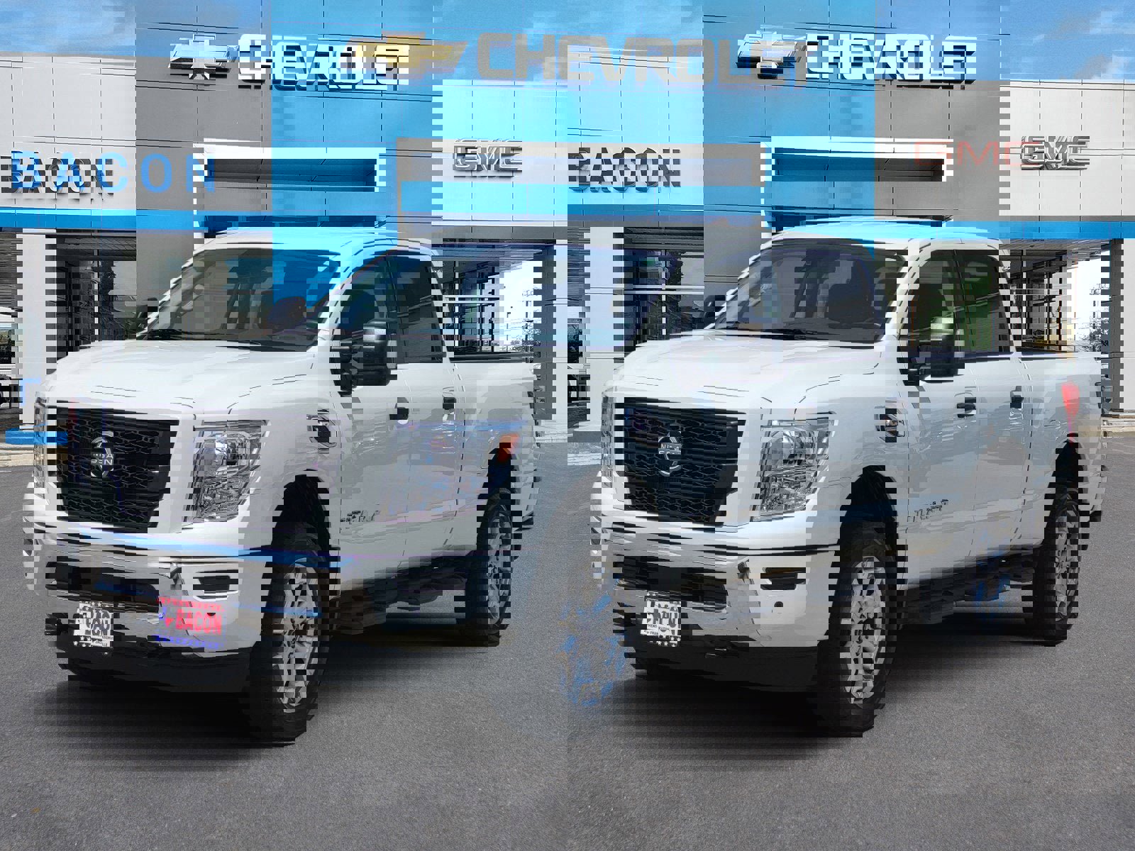 Used 2024 Nissan Titan SV w/ SV Convenience Package