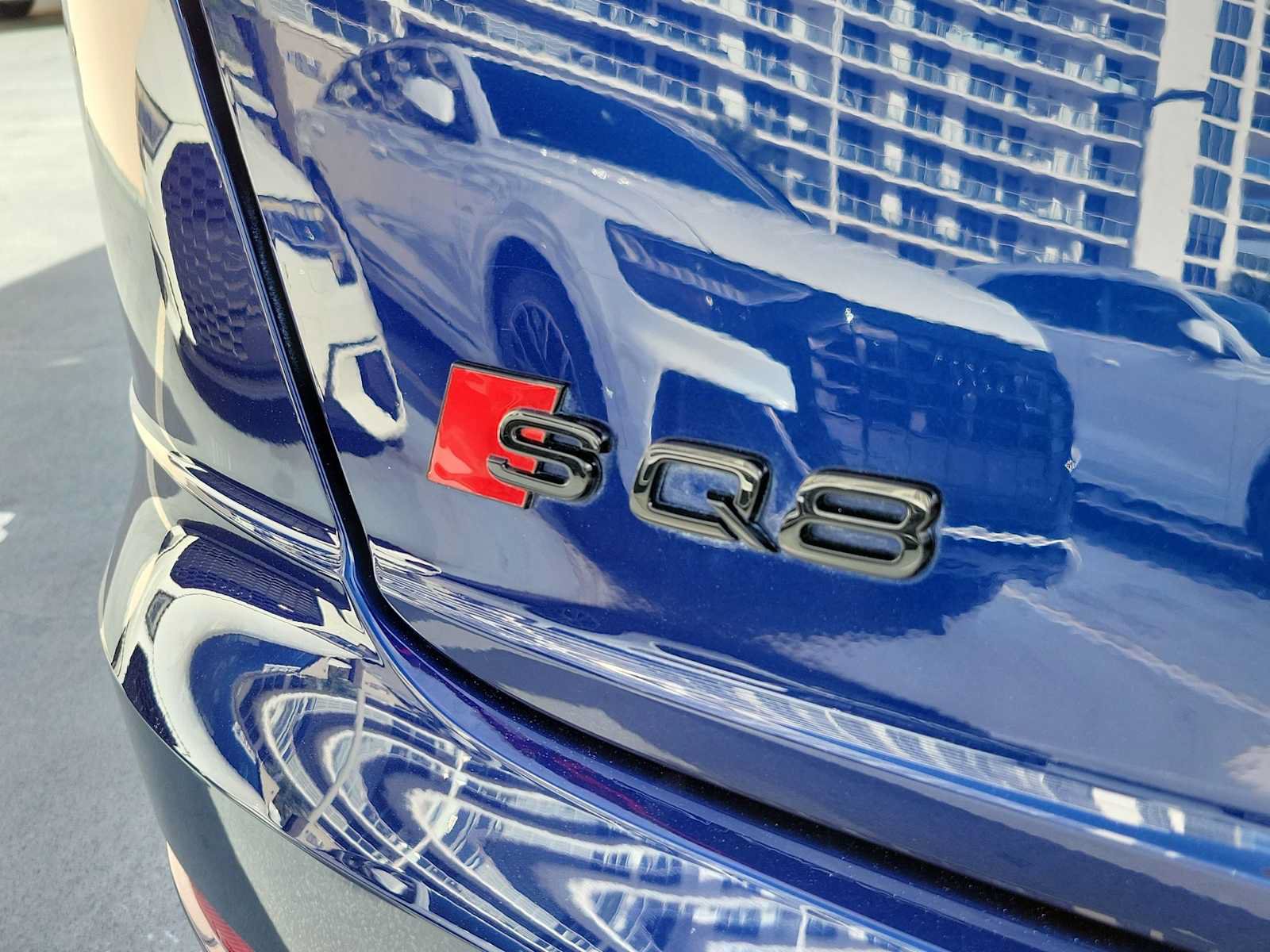 Certified 2023 Audi SQ8 Premium Plus w/ Executive Package AWD/4WD image 11