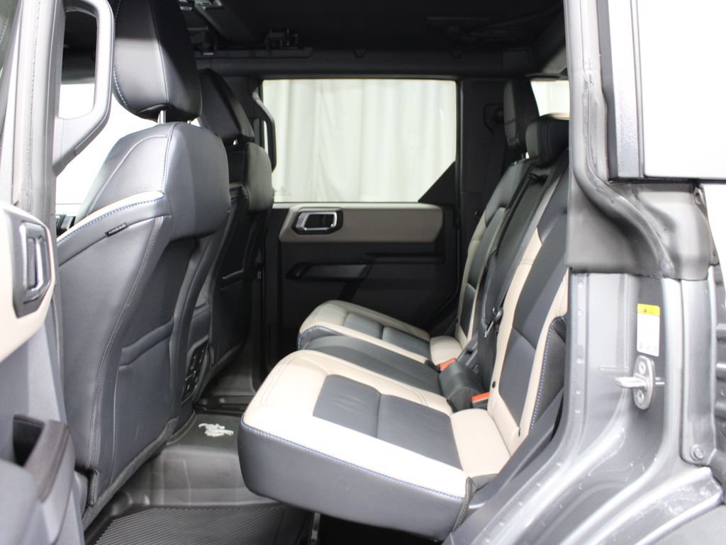 Used 2024 Ford Bronco Wildtrak AWD/4WD image 13