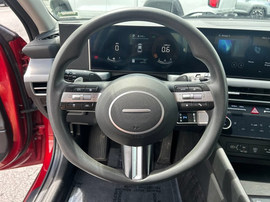 Used 2025 Hyundai Sonata SEL FWD image 20