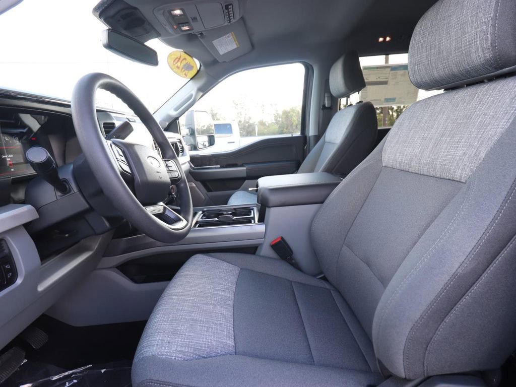 New 2026 Ford F250 XLT w/ XLT Premium Package image 2