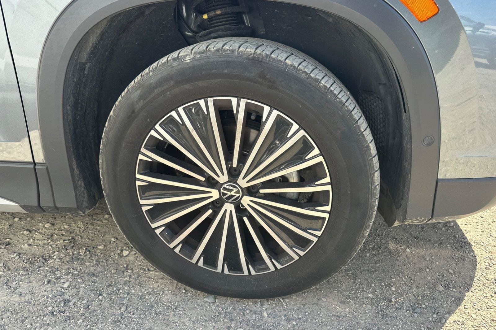 Used 2025 Volkswagen Tiguan S w/ 18" Wheel Package FWD image 4