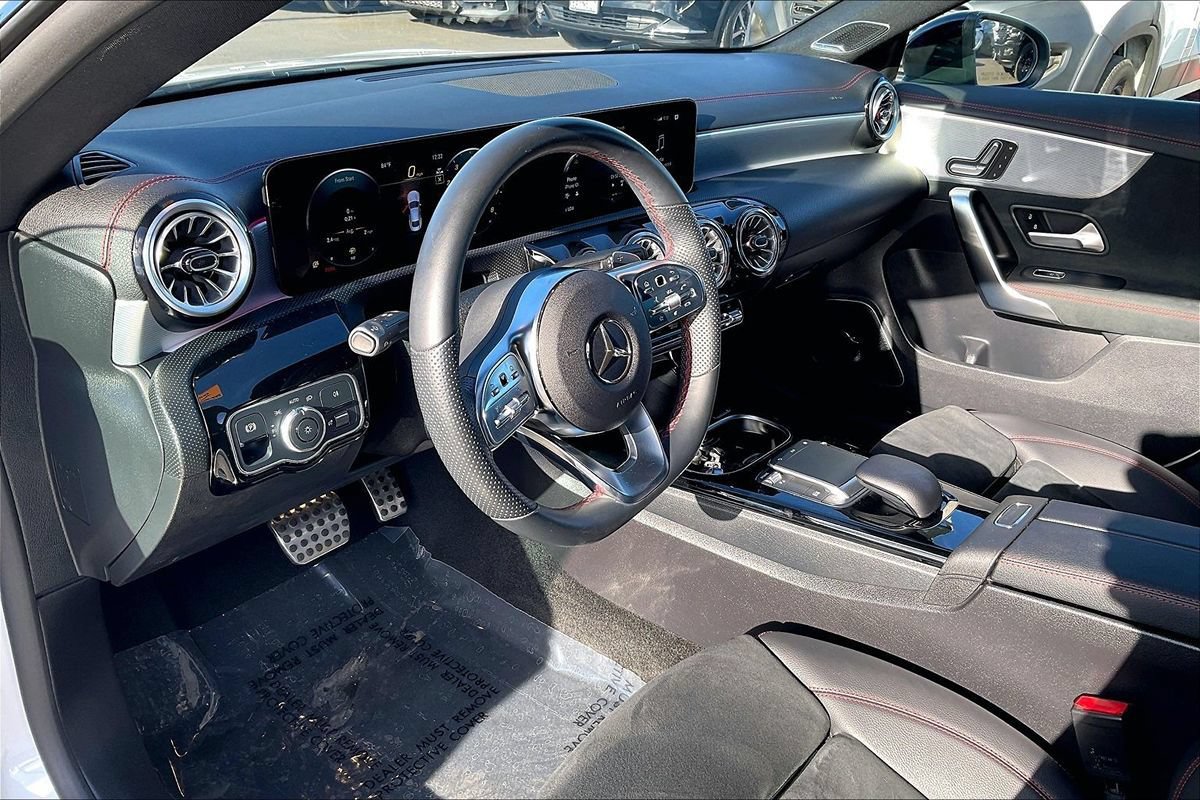 Used 2023 Mercedes-Benz CLA 250 image 11