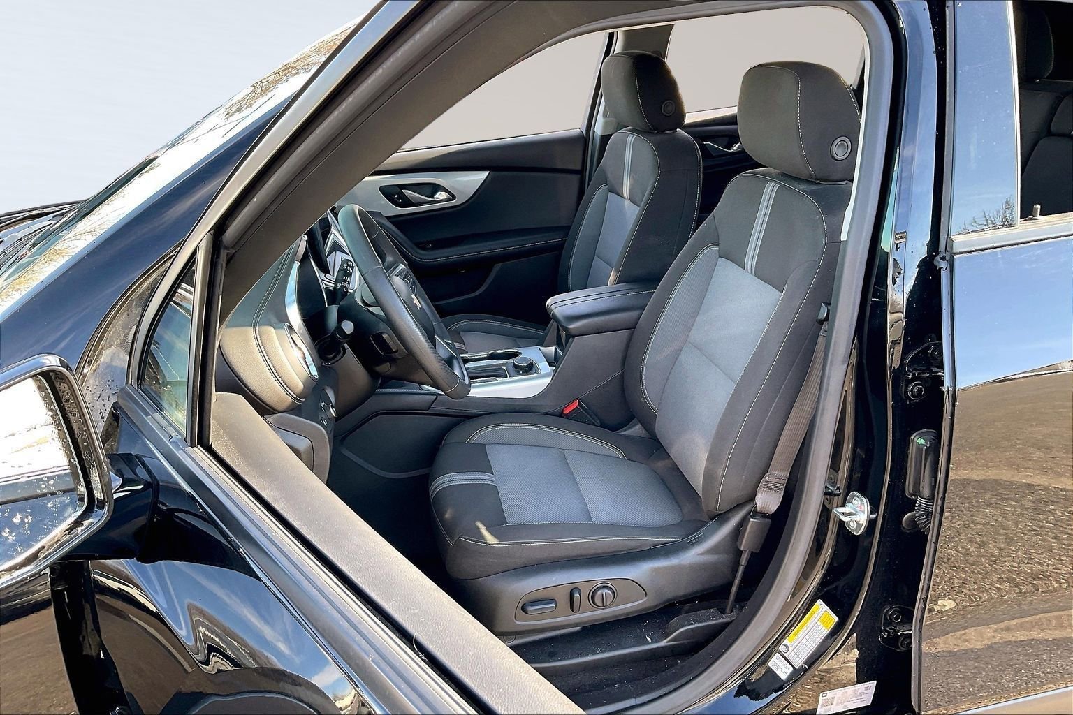 Used 2024 Chevrolet Blazer LT w/ Convenience Package image 25