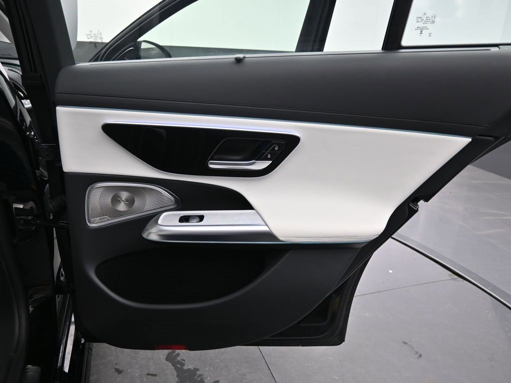 Used 2024 Mercedes-Benz E 450 E 450 image 23