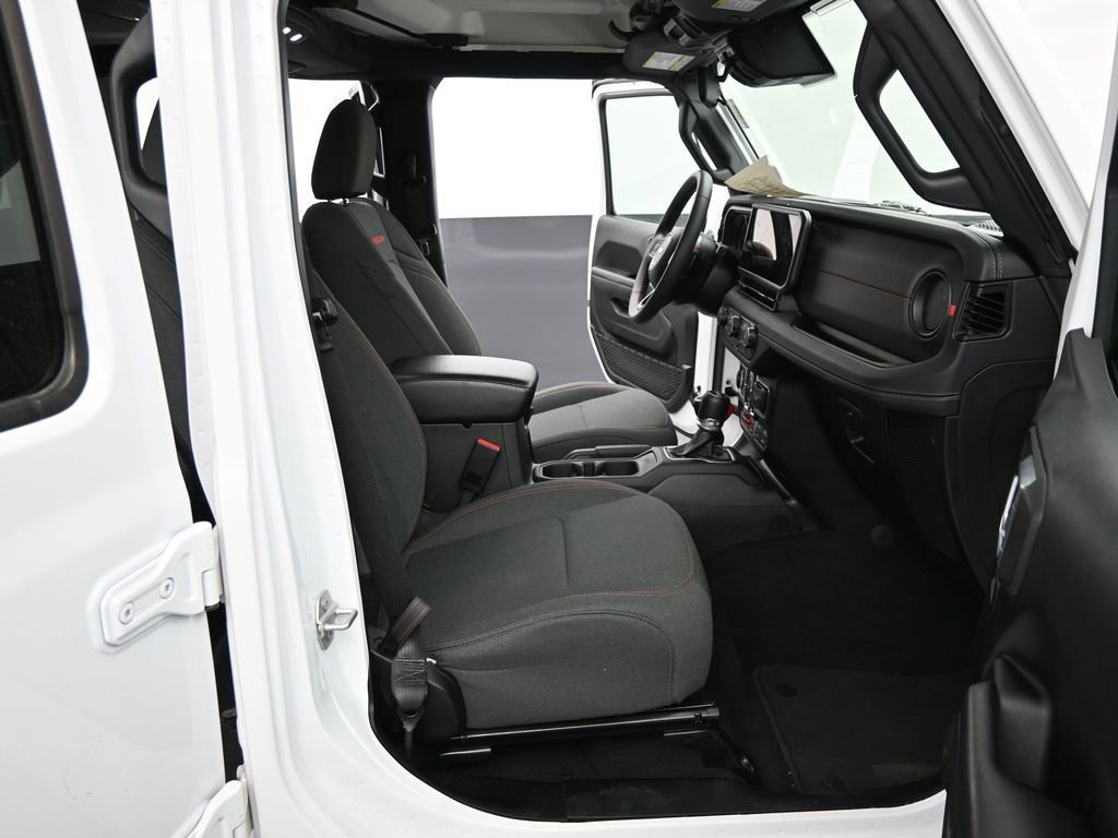 Used 2024 Jeep Wrangler Unlimited Rubicon image 32
