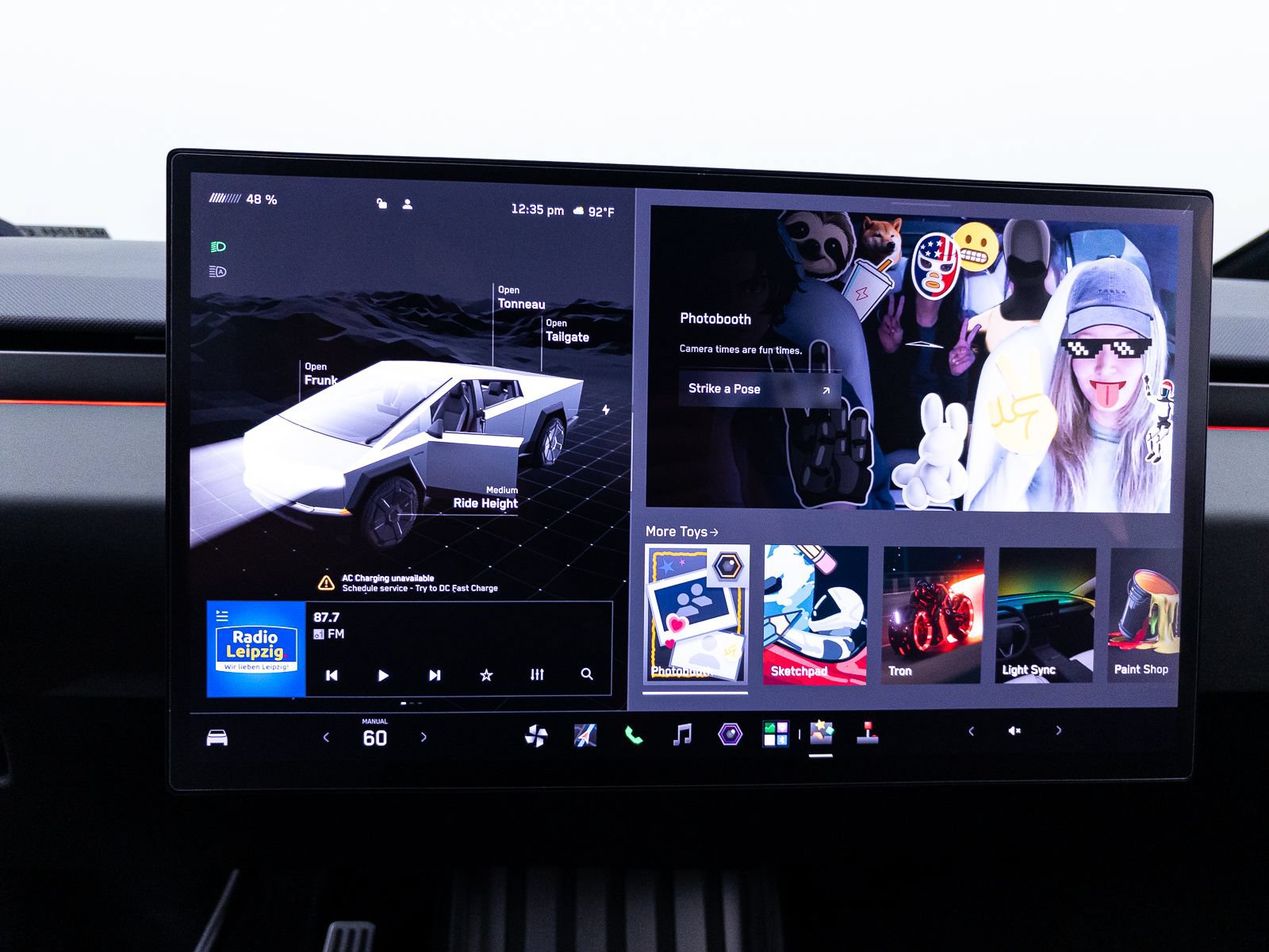 Used 2024 Tesla Cybertruck AWD Crew Cab image 8